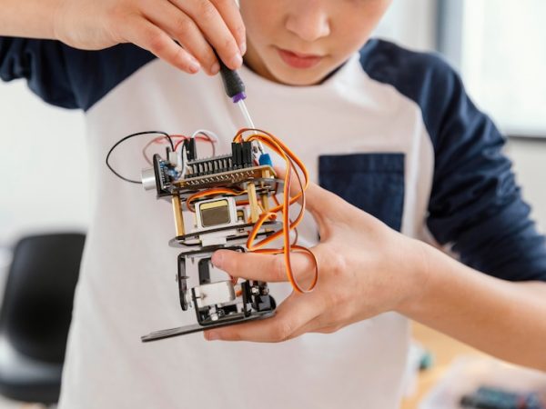 Como entender e utilizar os resistores em circuitos eletrônicos